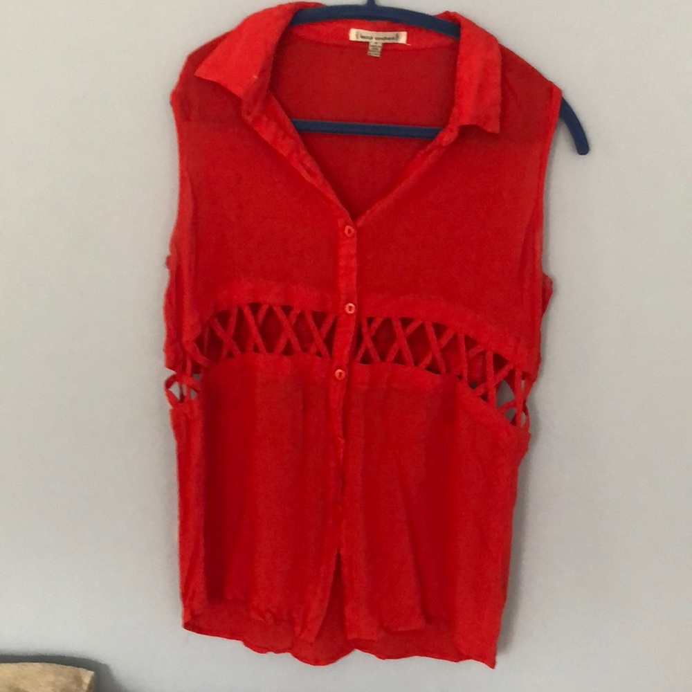 Criss cross button down